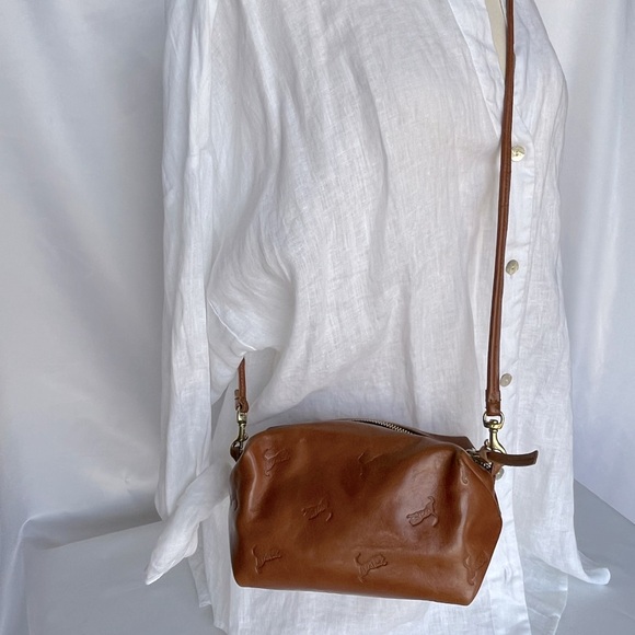 Clare V L’Ami, Natural Rustic with all over Tiger Deboss - Picture 3 of 11